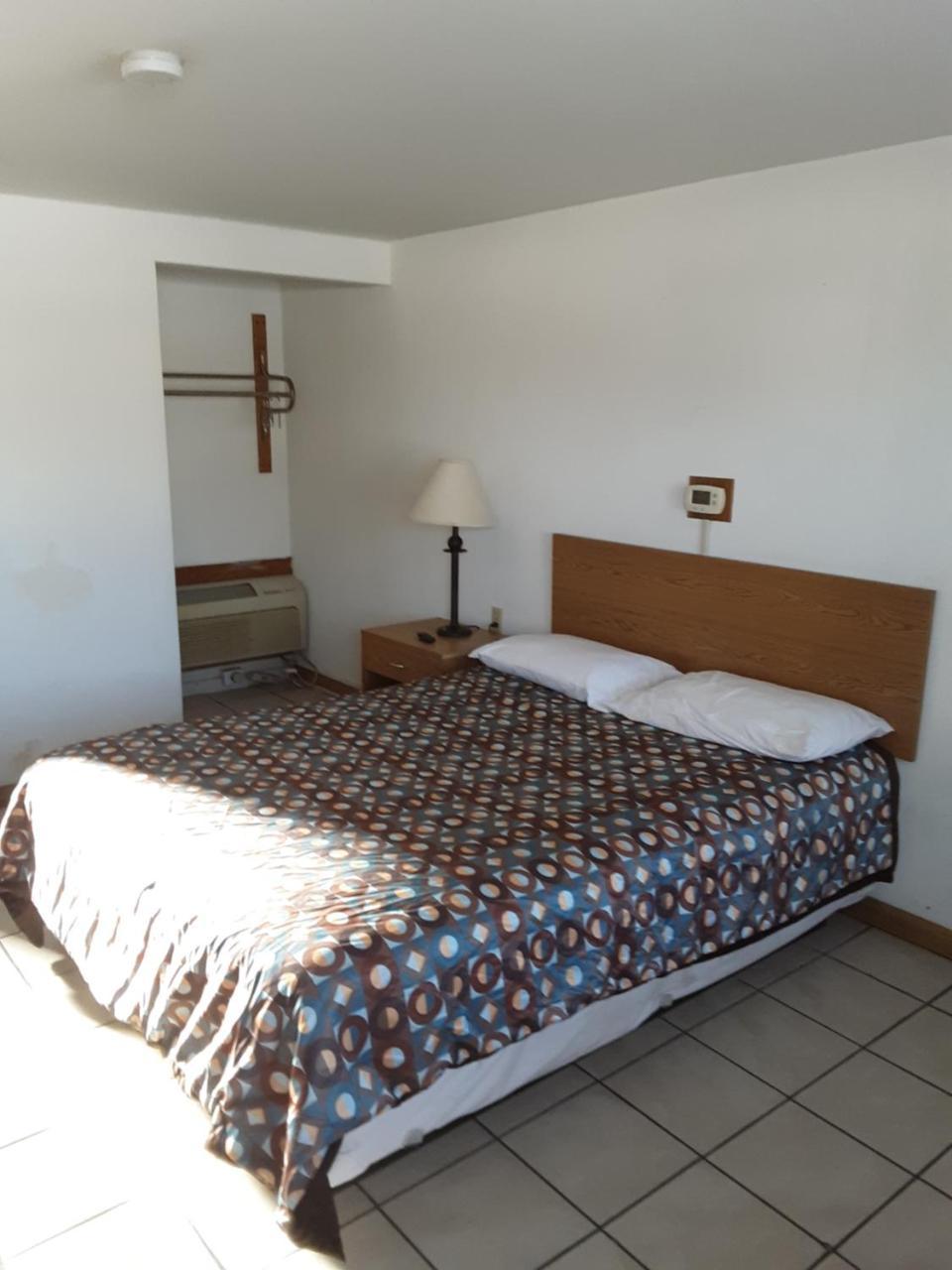 Plaza Motel Bryan Szoba fotó